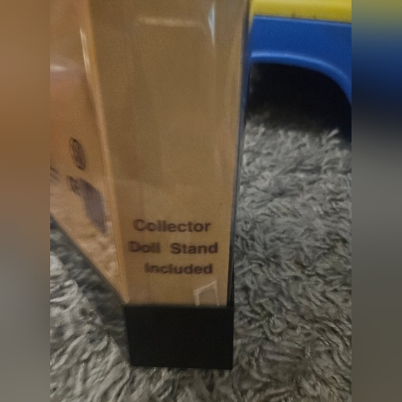 Birthday Treasures "MARCH" Limited Edition 1992 Collector BARBIE DOLL - Picture 2 of 9